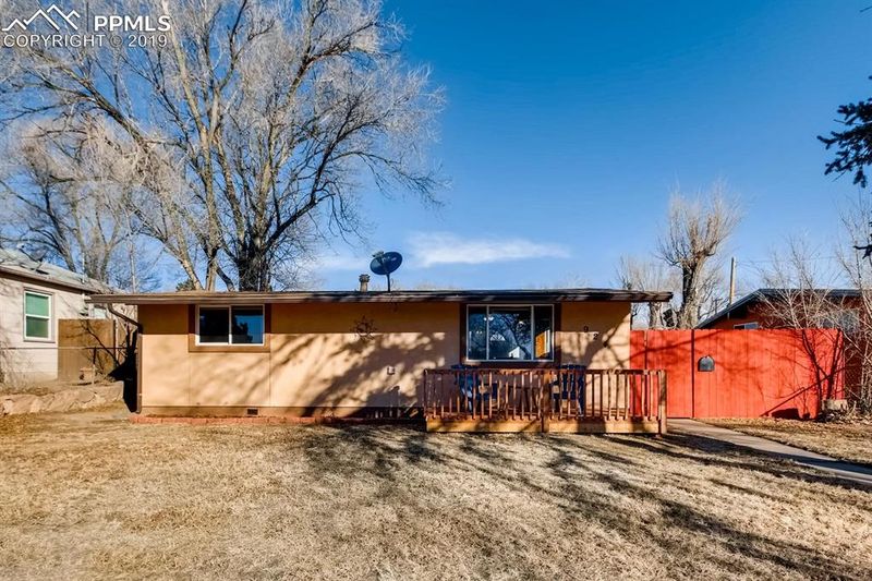924 E Fountain Blvd, Colorado Springs, CO 80903