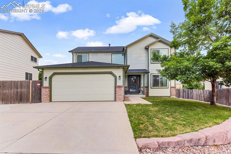 925 Binger Dr, Colorado Springs, CO 80911