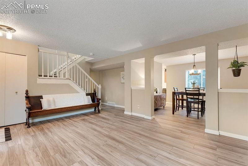 925 Binger Dr, Colorado Springs, CO 80911