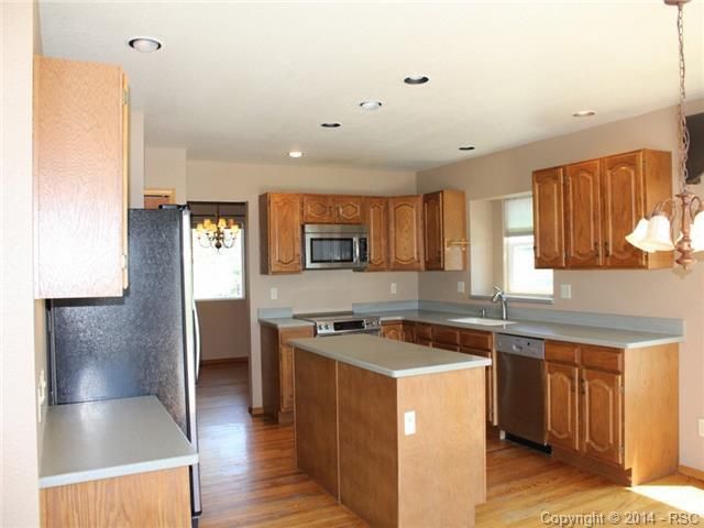 925 Bowstring Rd, Monument, CO 80132
