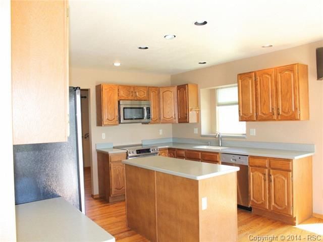 925 Bowstring Rd, Monument, CO 80132