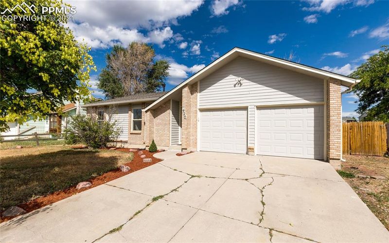 925 N Candlestar Loop, Fountain, CO 80817