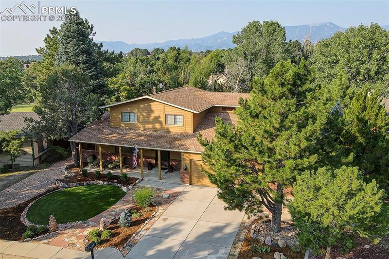 925 Oak Bend Ct, Colorado Springs, CO 80919