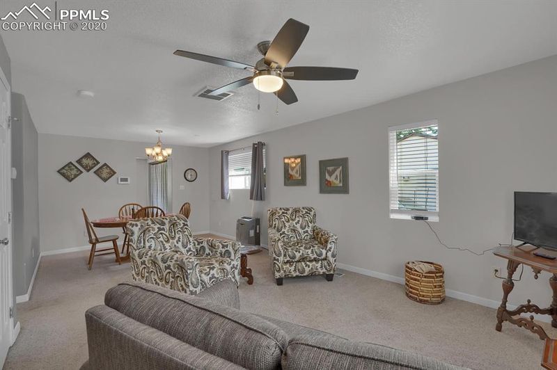 925 Prairie Rd, Colorado Springs, CO 80909