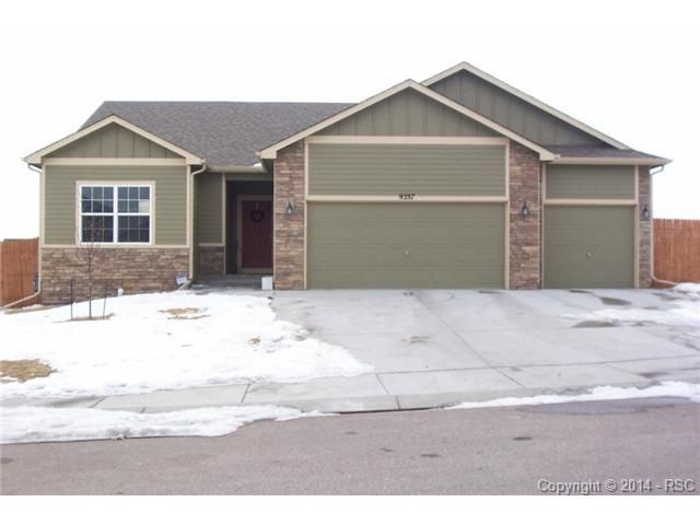 9257 Portmarnock Ct, Falcon, CO 80831