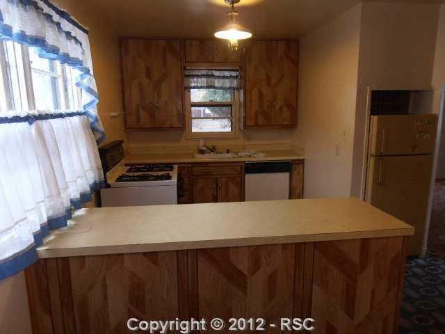 927 Jackson St, Pueblo, CO 81004