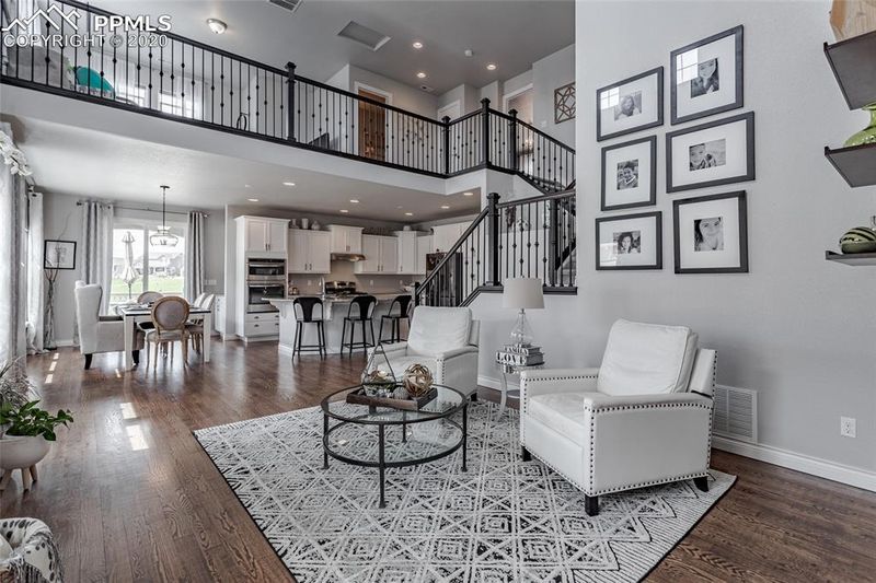 9274 Sunstone Dr, Colorado Springs, CO 80924