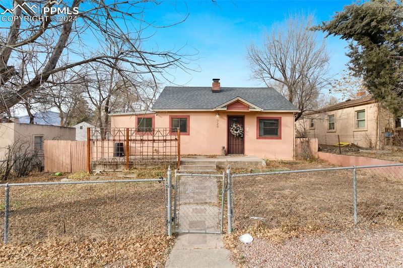 928 Alexander Rd, Colorado Springs, CO 80909