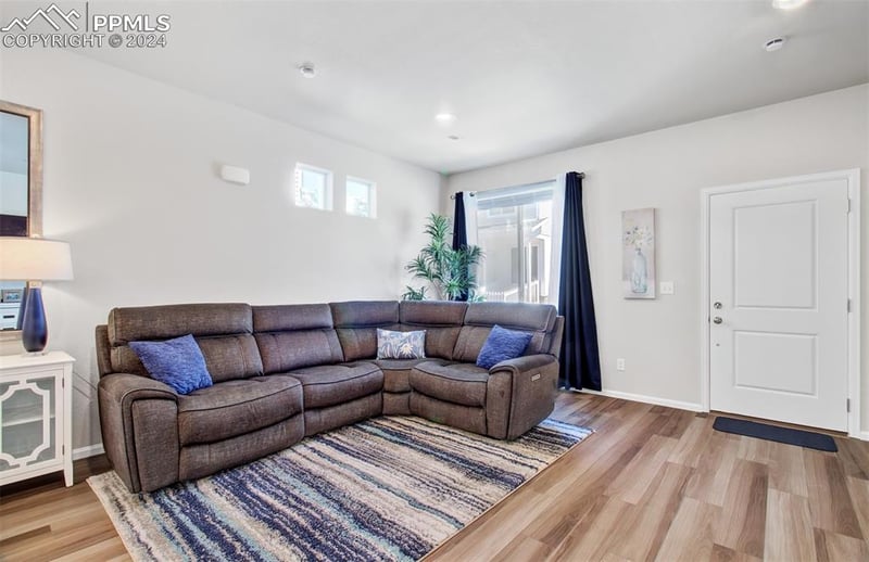 9280 Lytle Grv, Colorado Springs, CO 80927