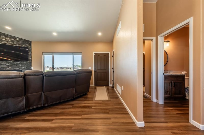 929 27th Ln, Pueblo, CO 81006