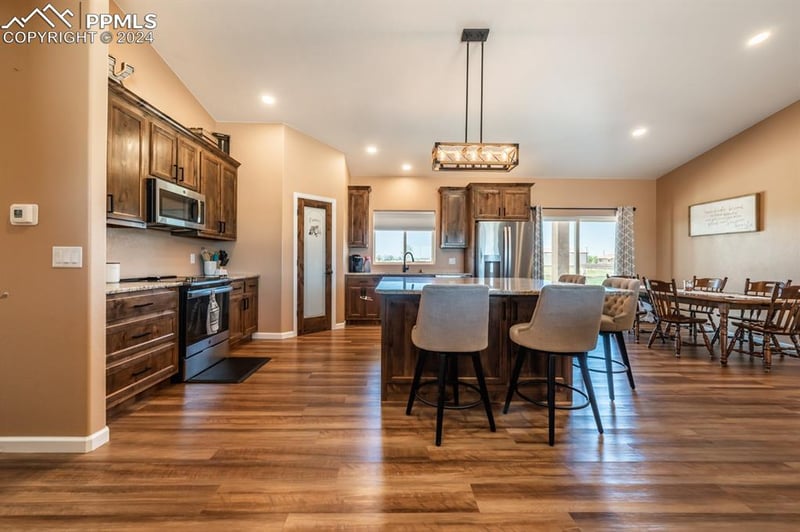 929 27th Ln, Pueblo, CO 81006