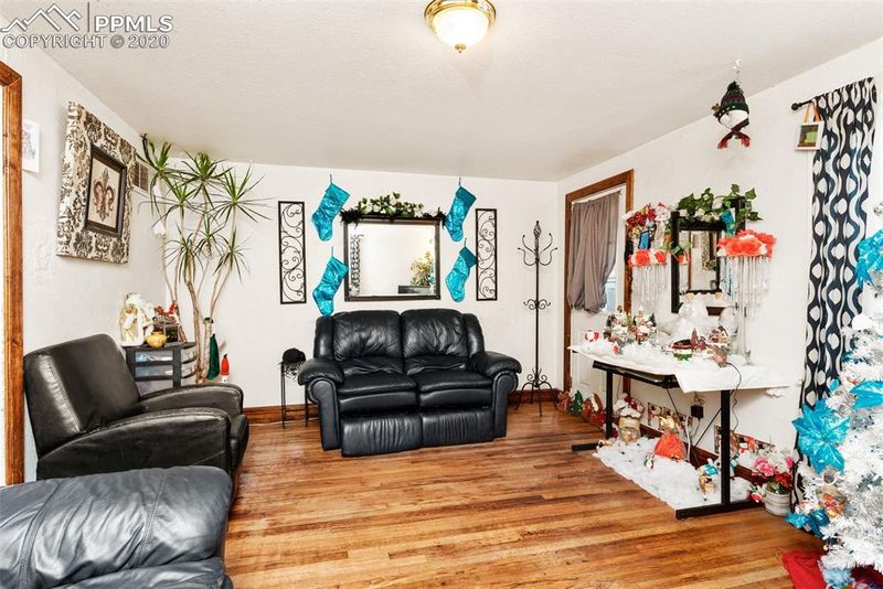 929-931 E Cimarron St, Colorado Springs, CO 80903