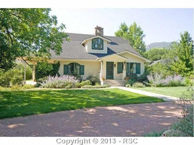 929 W Cheyenne Rd, Colorado Springs, CO 80906