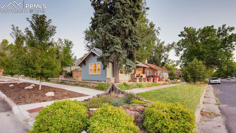 929 Custer Ave, Colorado Springs, CO 80903