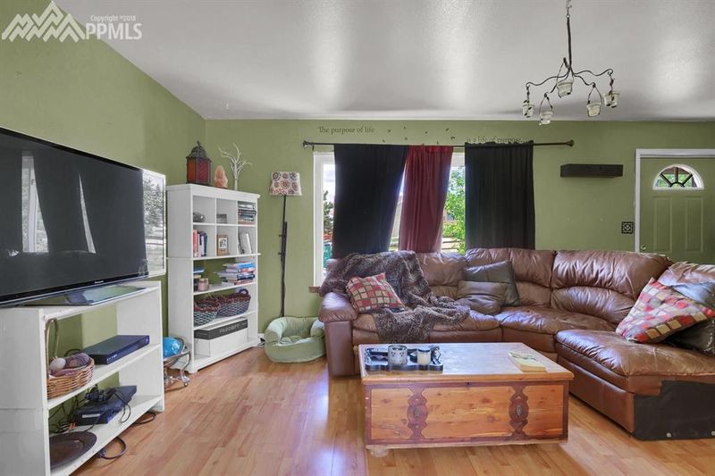 93 Aurelia St, Palmer Lake, CO 80133
