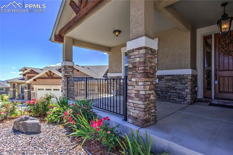 93 Coyote Willow Dr, Colorado Springs, CO 80921