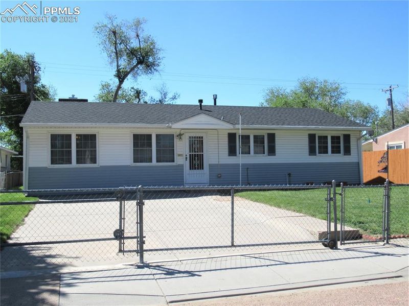93 Leta Dr, Colorado Springs, CO 80911