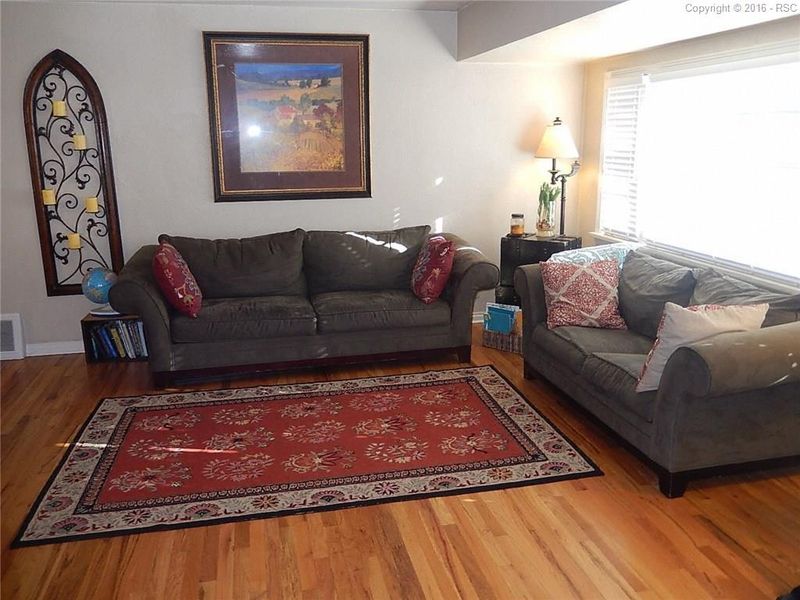 930 N Logan Ave, Colorado Springs, CO 80909
