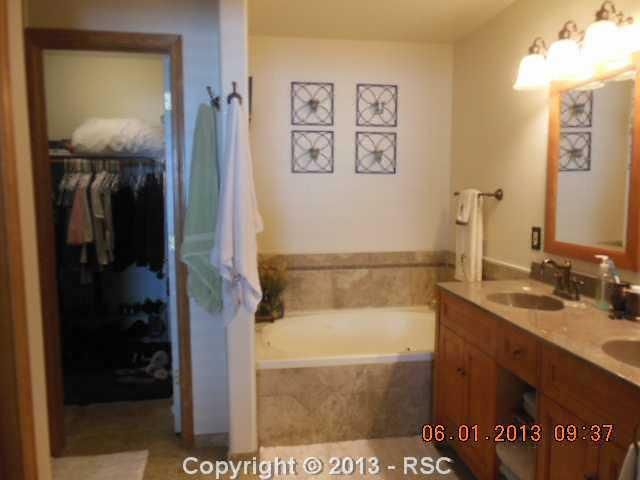 930 Lords Hill Dr, Fountain, CO 80817