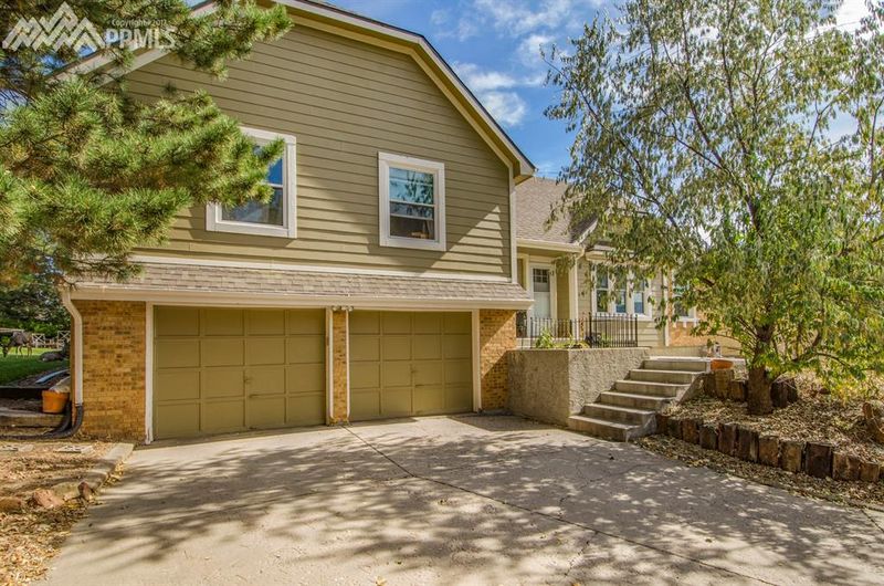 930 S War Eagle Dr, Colorado Springs, CO 80919