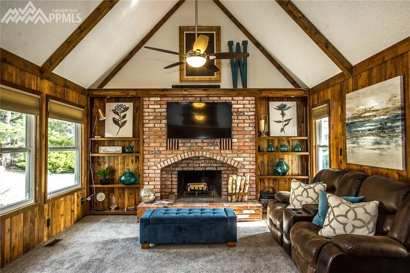 930 S War Eagle Dr, Colorado Springs, CO 80919