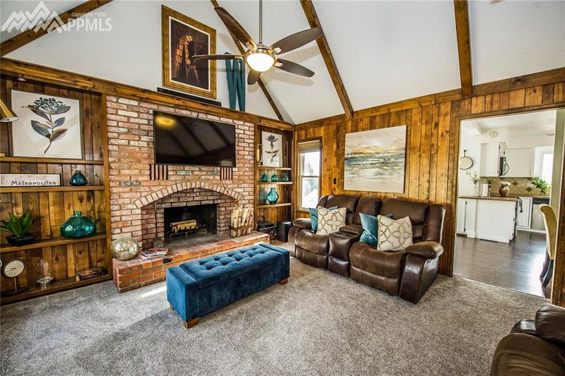 930 S War Eagle Dr, Colorado Springs, CO 80919