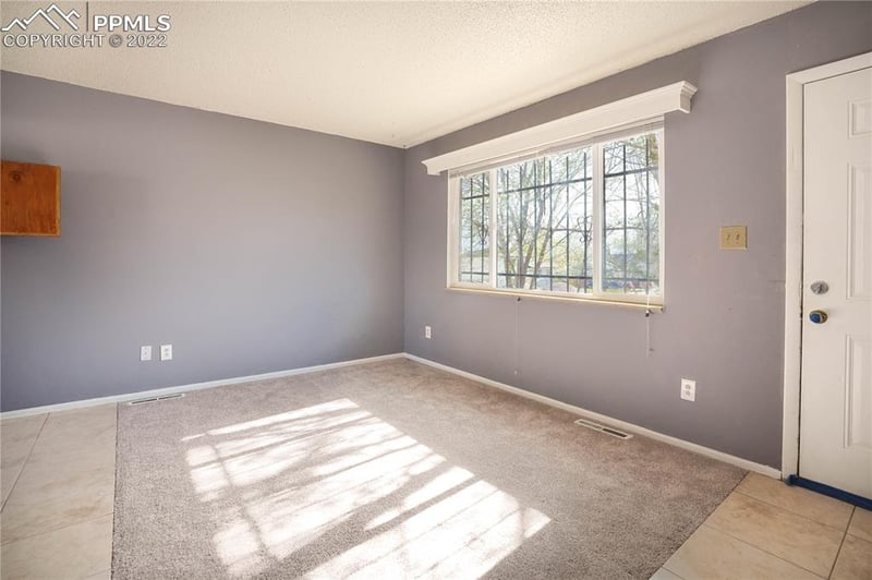 931 Hayden Dr, Colorado Springs, CO 80910