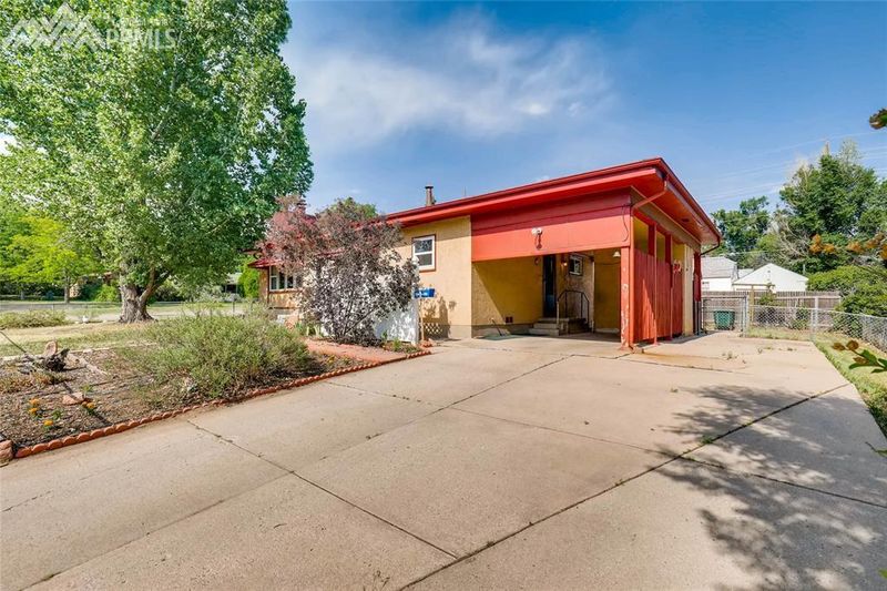931 N Union Blvd, Colorado Springs, CO 80909
