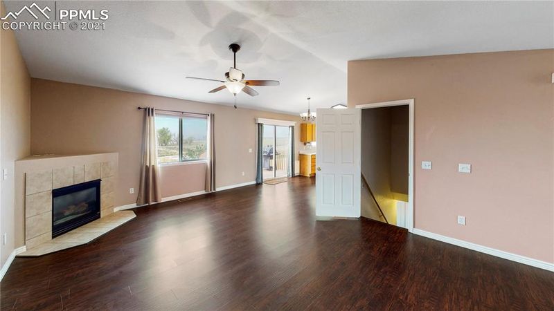 9315 Summer Meadows Dr, Colorado Springs, CO 80925