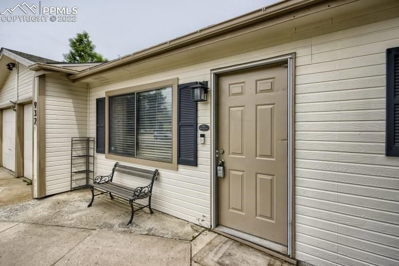 932 Bromefield Dr, Fountain, CO 80817