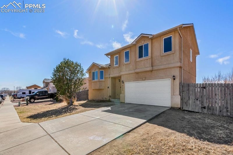9323 Summer Meadows Dr, Colorado Springs, CO 80925