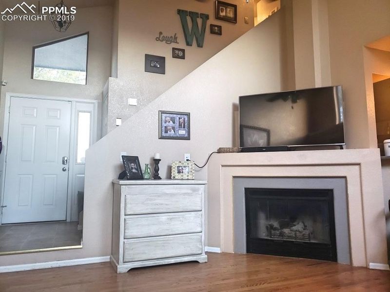 933 Square Dance Ln, Fountain, CO 80817