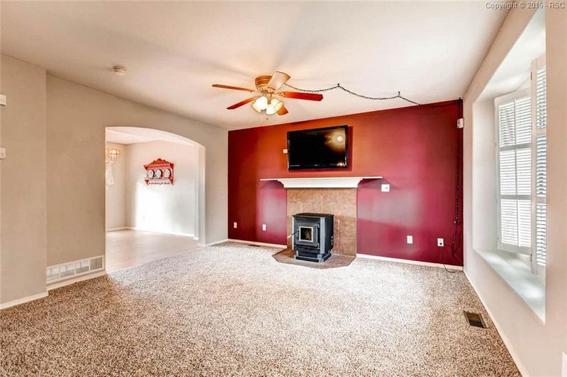 9331 Prairie Clover Dr, Colorado Springs, CO 80920