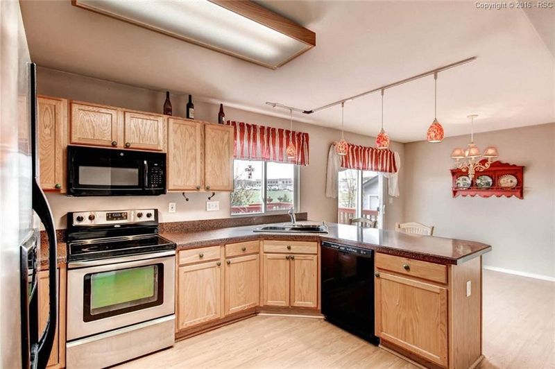 9331 Prairie Clover Dr, Colorado Springs, CO 80920