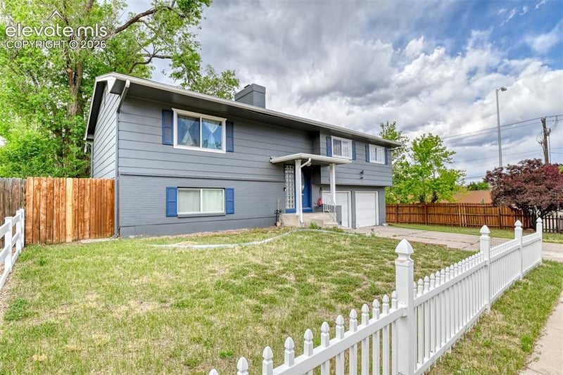 934 Potter Dr, Colorado Springs, CO 80909
