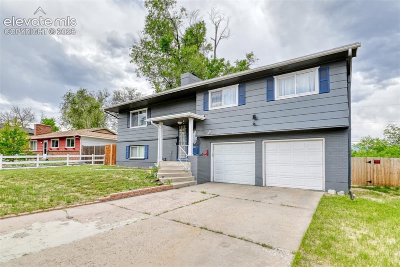 934 Potter Dr, Colorado Springs, CO 80909