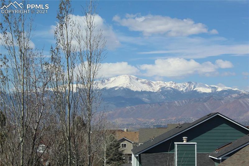 9345 Melbourne Dr, Colorado Springs, CO 80920