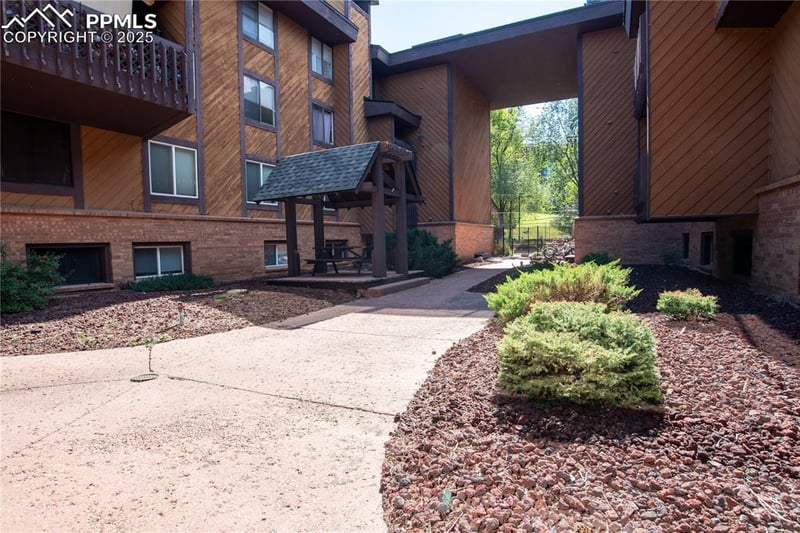 935 Saturn Dr #101, Colorado Springs, CO 80905