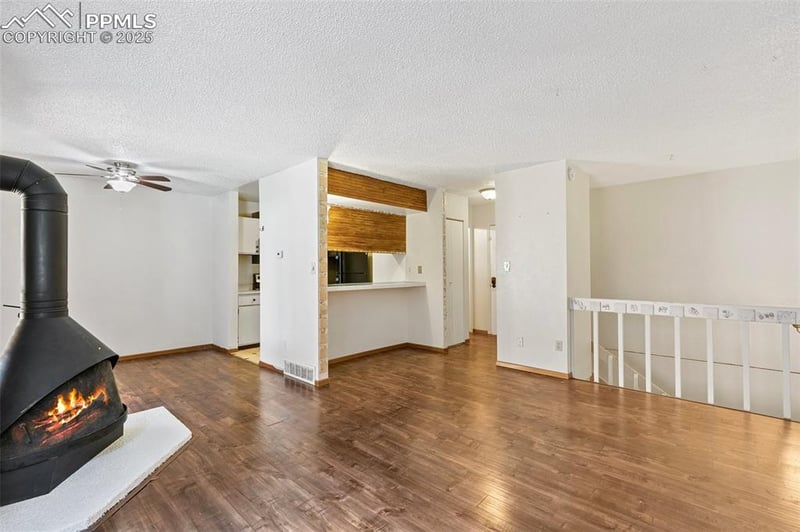 935 Saturn Dr #105, Colorado Springs, CO 80905
