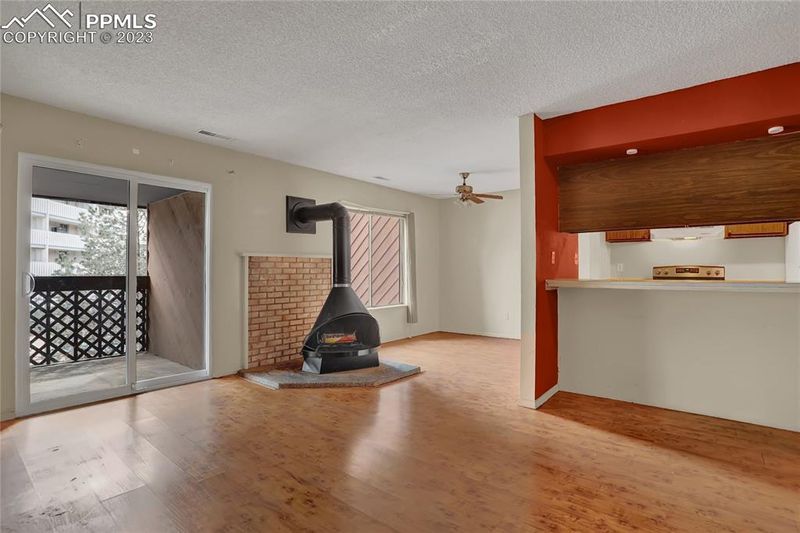 935 Saturn Dr #206, Colorado Springs, CO 80905