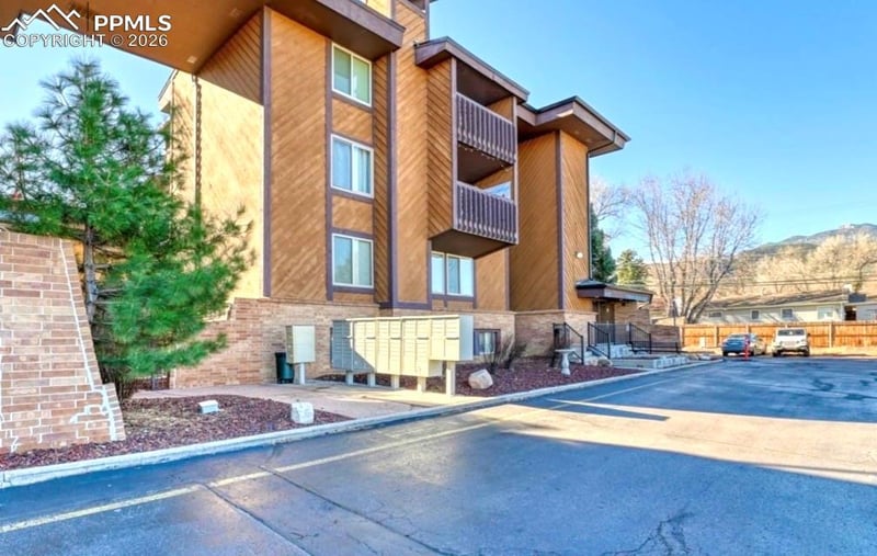 935 Saturn Dr #207, Colorado Springs, CO 80905