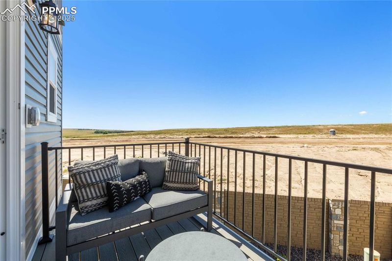 9353 Twin Sisters Dr, Colorado Springs, CO 80927