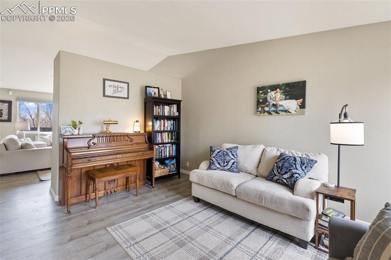 9355 Jackrabbit Ln, Colorado Springs, CO 80925