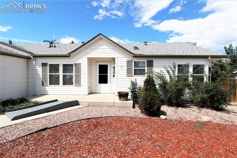 9356 Summer Meadows Dr, Colorado Springs, CO 80925