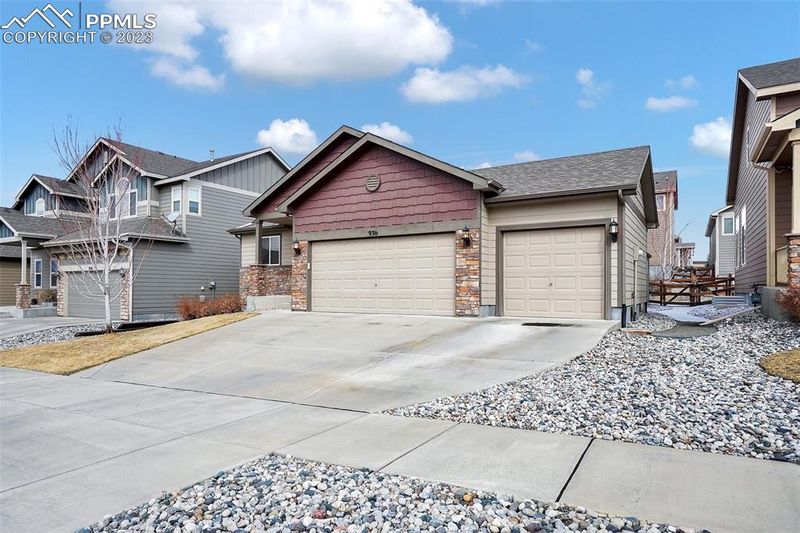 936 Pistol River Way, Colorado Springs, CO 80921