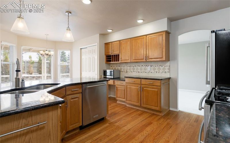 9360 Melbourne Dr, Colorado Springs, CO 80920