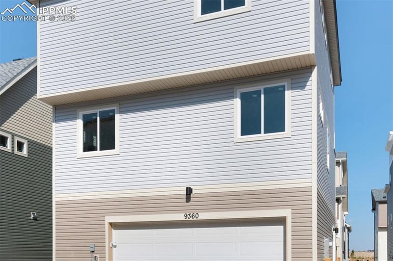 9360 Twin Sisters Dr, Colorado Springs, CO 80927