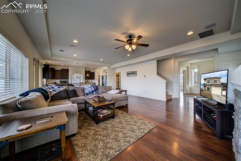 9384 Castle Oaks Dr, Fountain, CO 80817