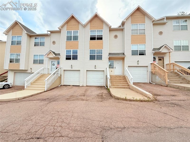94 Vale St, Palmer Lake, CO 80133
