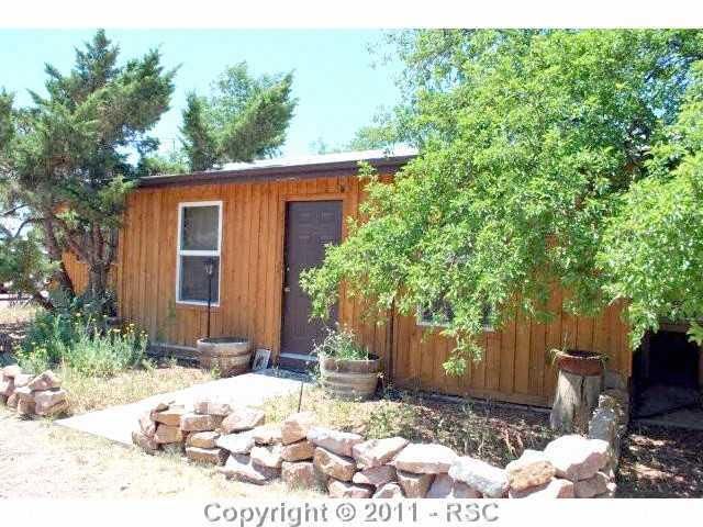 940 4th St, Penrose, CO 81240